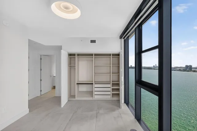 $15,000 | 700 Northeast 24th Street, Unit 1807, Miami, FL 33137