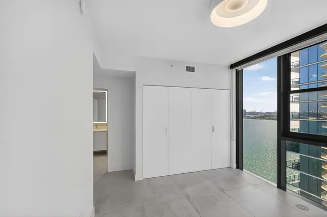 $15,000 | 700 Northeast 24th Street, Unit 1807, Miami, FL 33137