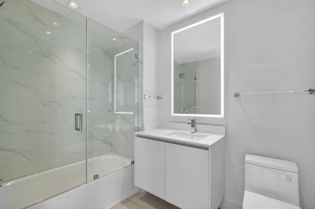 $15,000 | 700 Northeast 24th Street, Unit 1807, Miami, FL 33137