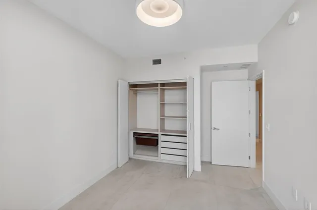 $15,000 | 700 Northeast 24th Street, Unit 1807, Miami, FL 33137