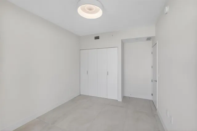 $15,000 | 700 Northeast 24th Street, Unit 1807, Miami, FL 33137