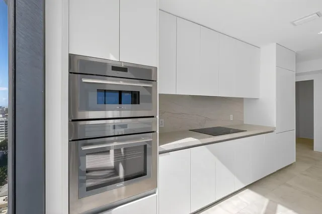 $15,000 | 700 Northeast 24th Street, Unit 1807, Miami, FL 33137