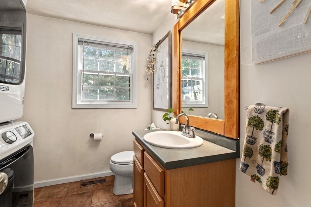 35 Swain Road Wilmington, MA 01887 - Photo 15 of 33 Gallery Image 15
