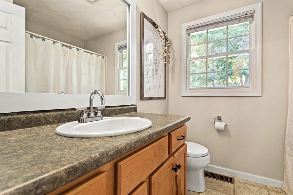 35 Swain Road Wilmington, MA 01887 - Photo 25 of 33 Gallery Image 25
