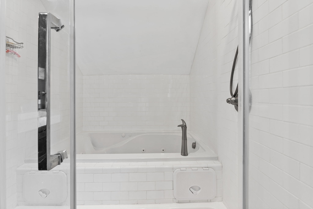 70 Race Street Haverhill, MA 01830 - Photo 18 of 42