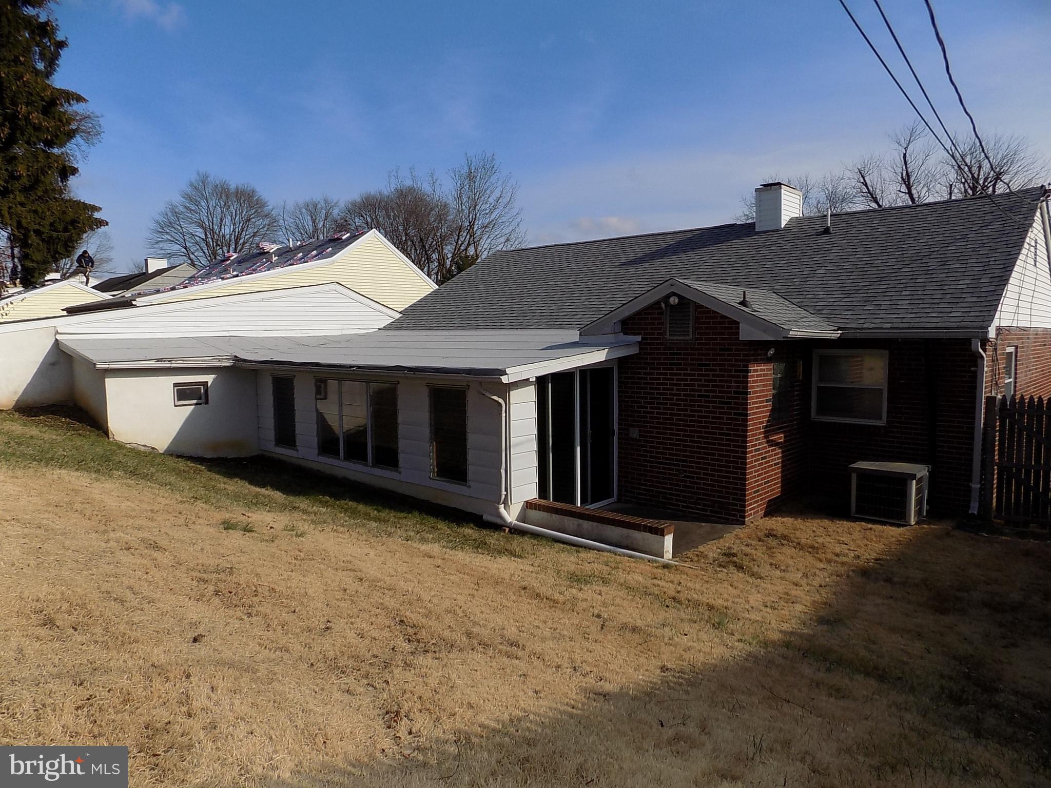 109 Andover Road Fairless Hills, PA 19030 - Photo 4 of 19 Gallery Image 4