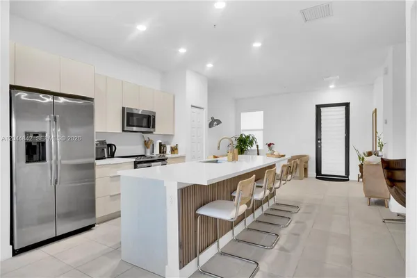 $440,000 | 7819 Northwest 104th Avenue, Unit 23, Doral, FL 33178