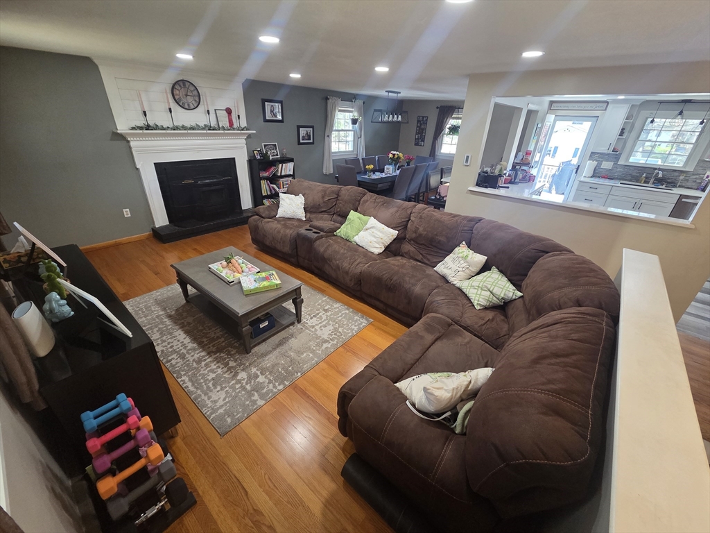 166 Pomeroy Meadow Road Southampton, MA 01073 - Photo 22 of 39 Gallery Image 22