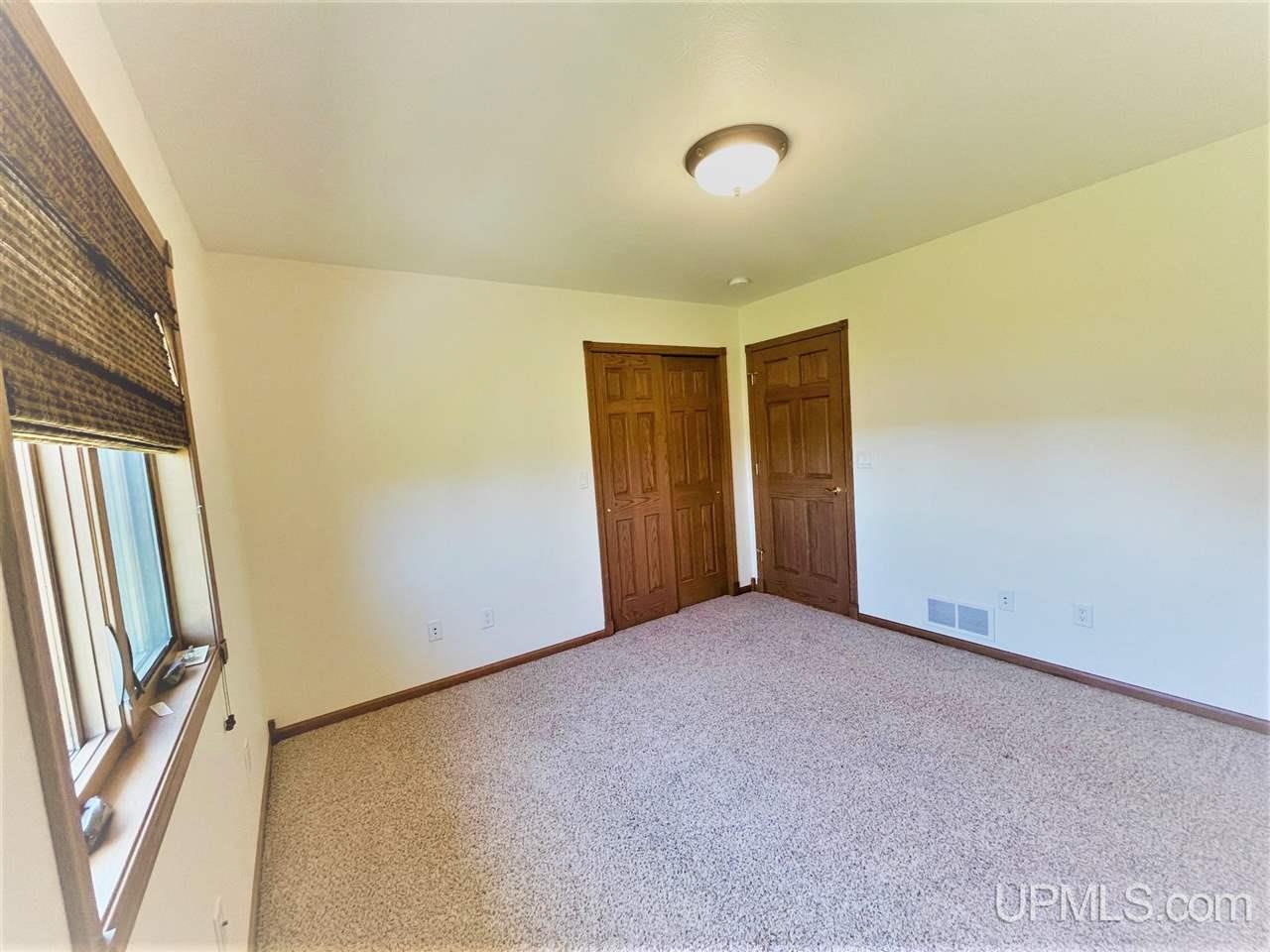 N637 Co Road Menominee, MI 49858 - Photo 20 of 42