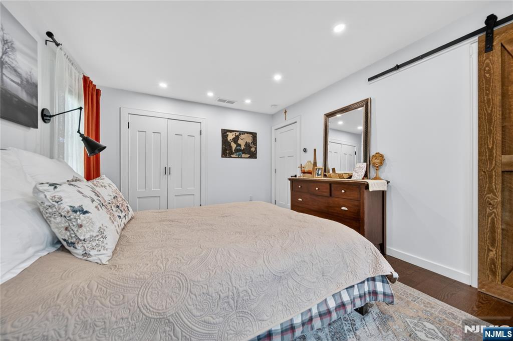 789 Kinderkamack Road Oradell, NJ 07649 - Photo 17 of 45