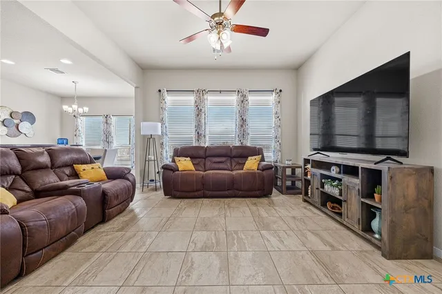 $265,000 | 629 Skylar Heights Drive, Temple, TX 76502