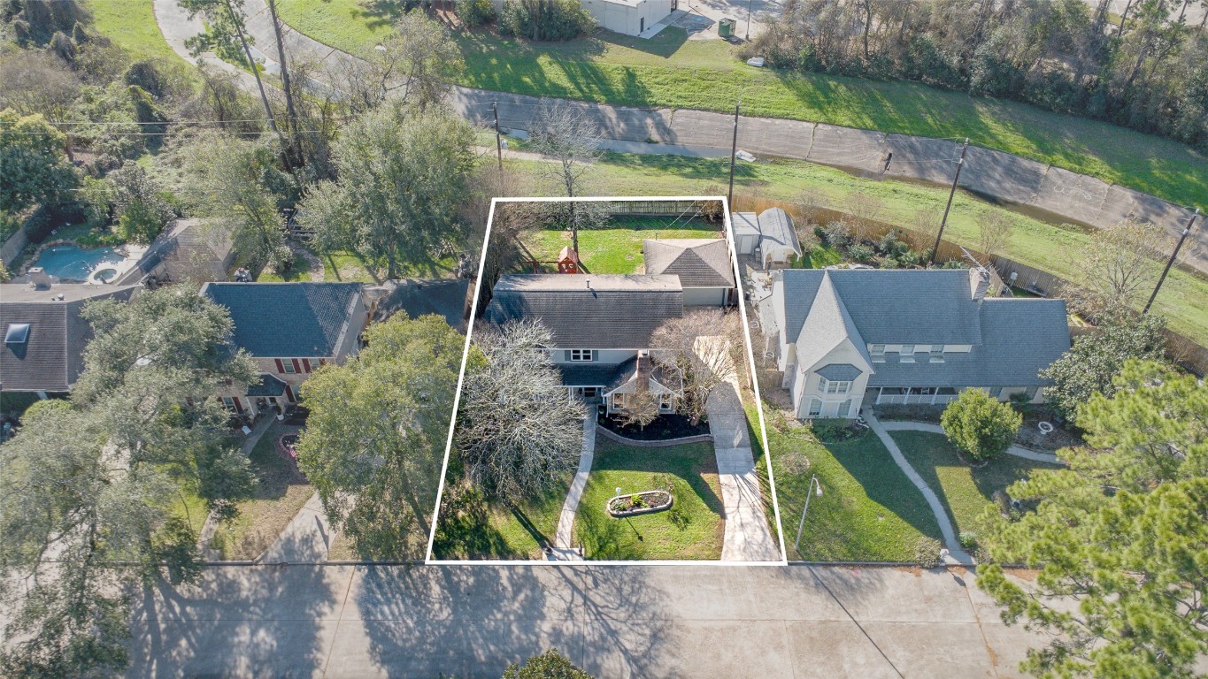 723 Shadow Brook Drive Spring, TX 77380 - Photo 40 of 44 an aerial view of a house having outdoor space