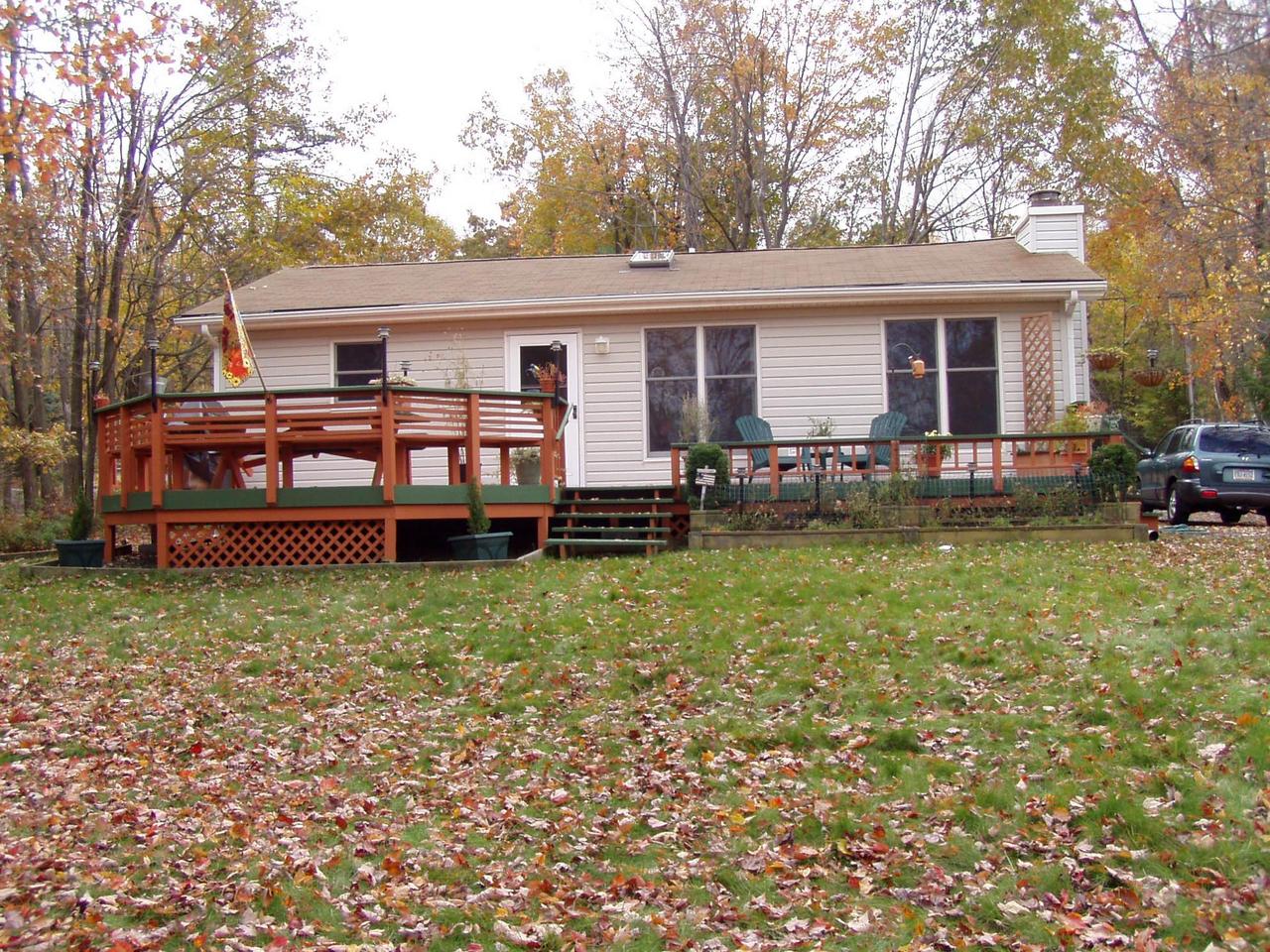 41 Crestview Road Blakeslee, PA 18610 - Photo 3 of 10 front view of a house with a yard