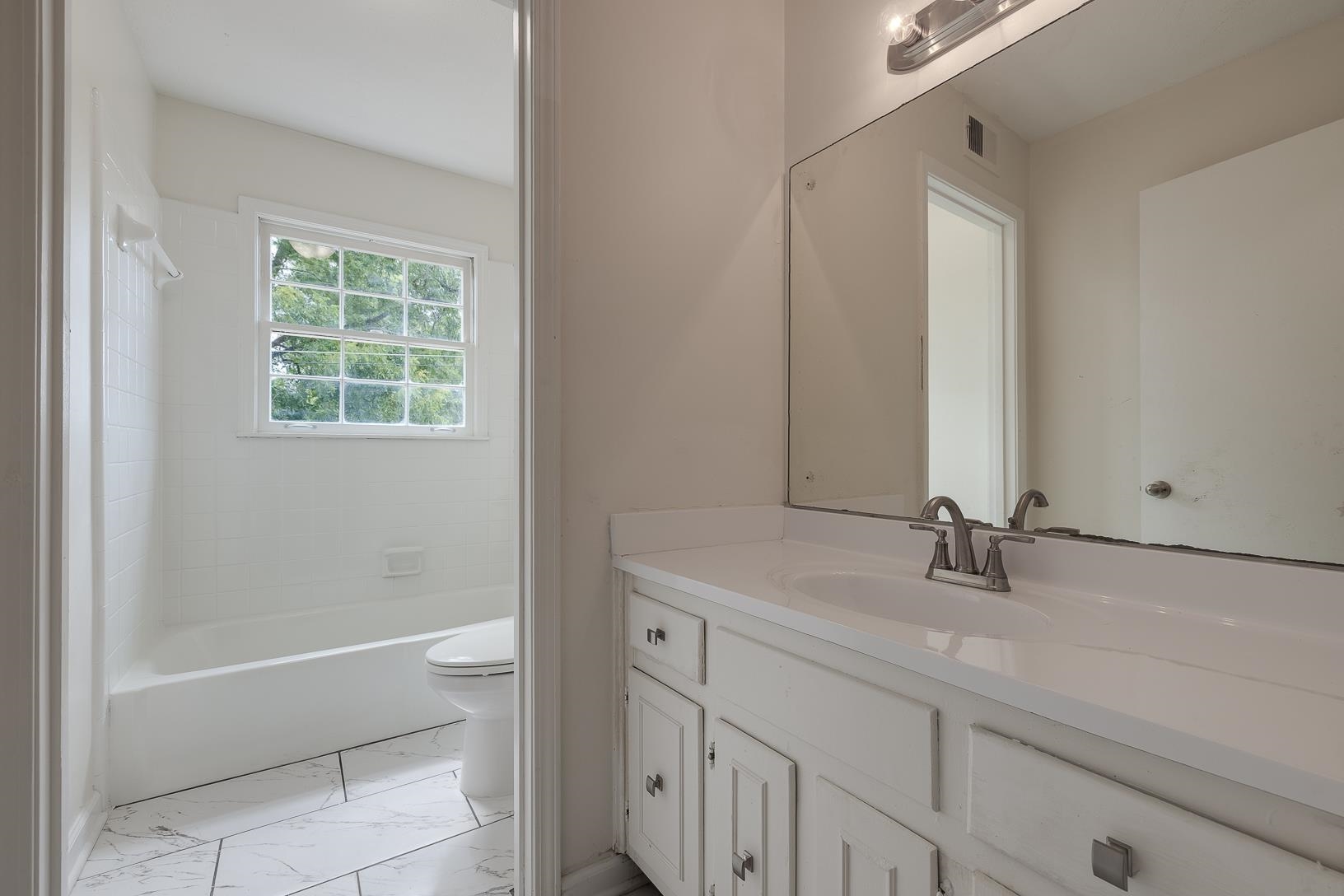 2289 Lynnfield Road Memphis, TN 38119 - Photo 14 of 17 Gallery Image 14