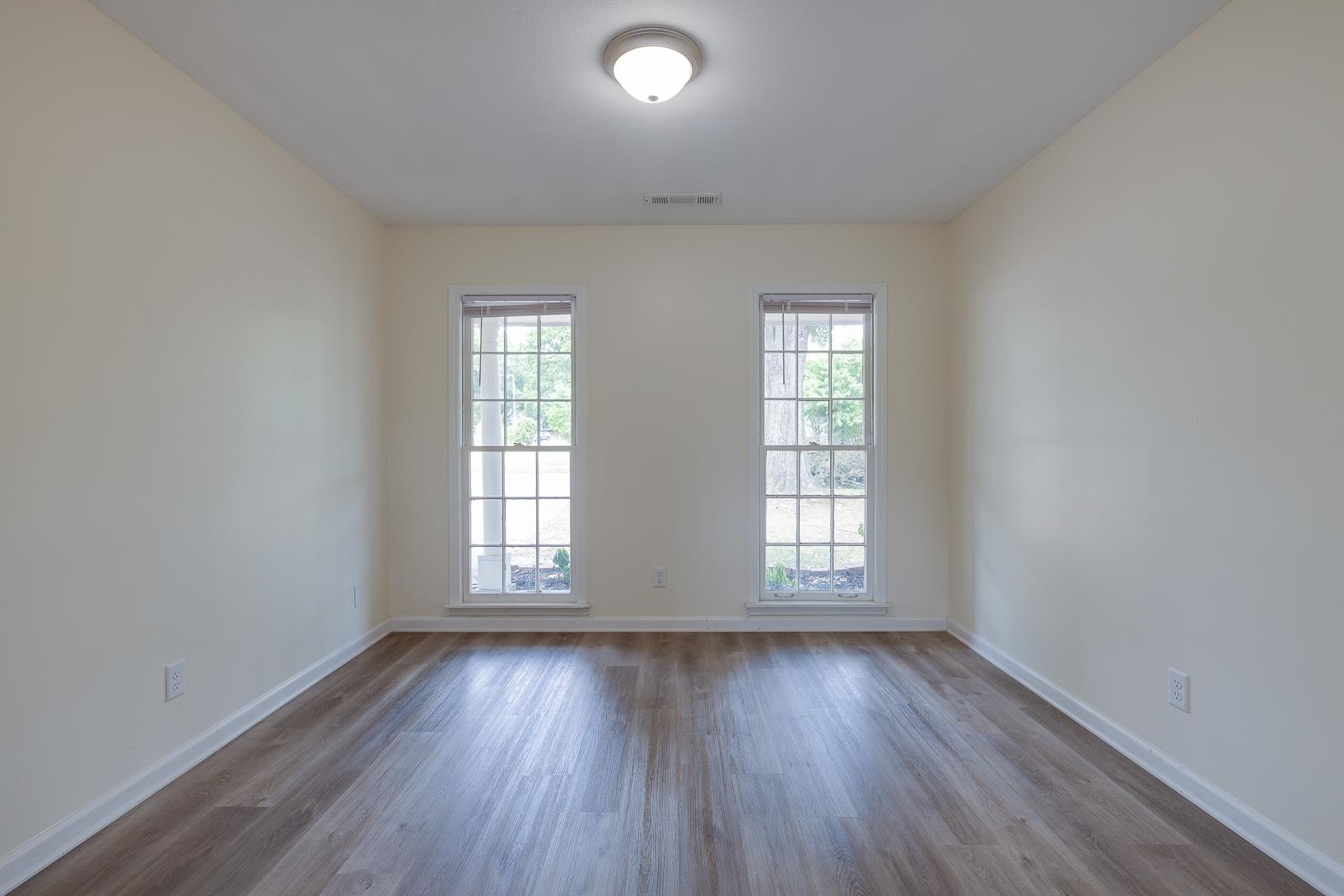 2289 Lynnfield Road Memphis, TN 38119 - Photo 8 of 17 Gallery Image 8