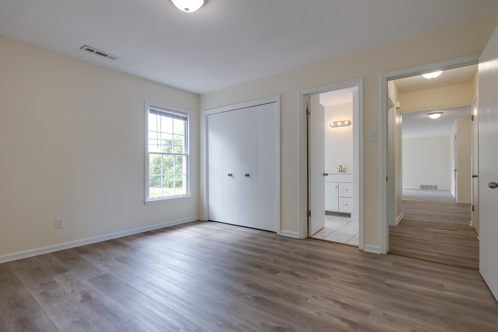 2289 Lynnfield Road Memphis, TN 38119 - Photo 10 of 17 Gallery Image 10
