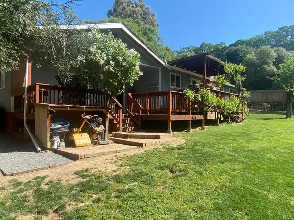 $600,000 | 1725 East Madrone Avenue, Ukiah, CA 95482