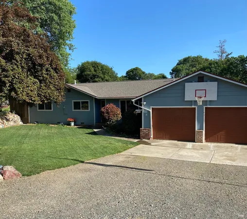 $600,000 | 1725 East Madrone Avenue, Ukiah, CA 95482