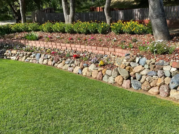 $600,000 | 1725 East Madrone Avenue, Ukiah, CA 95482