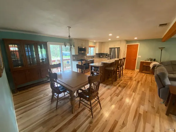 $600,000 | 1725 East Madrone Avenue, Ukiah, CA 95482