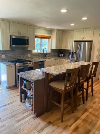 $600,000 | 1725 East Madrone Avenue, Ukiah, CA 95482