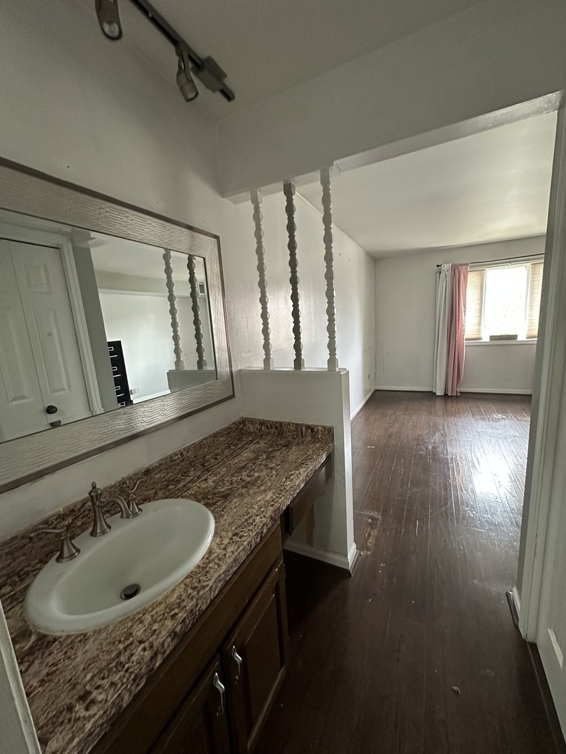 18559 Escanaba Avenue, Unit 305 Lansing, IL 60438 - Photo 16 of 17