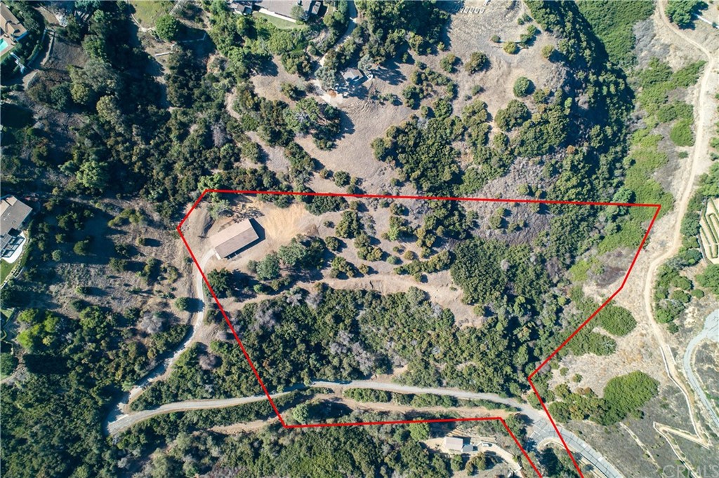 4 Poppy Trail Rolling Hills, CA 90274 - Photo 22 of 22 an aerial view of a houses with yard