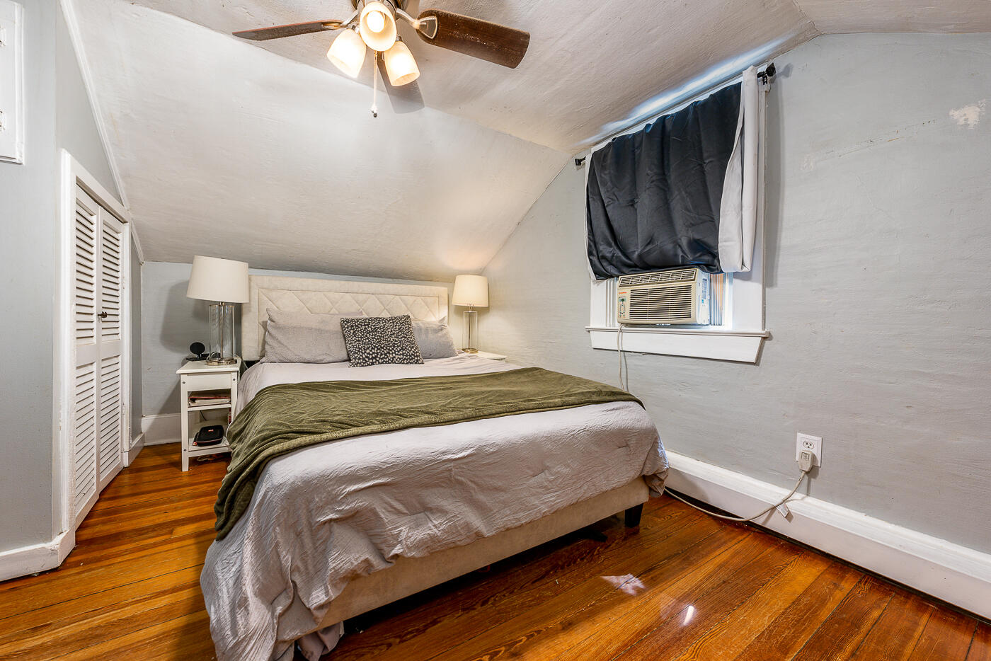 42 Hunters Brook Road Sagamore Beach, MA 02562 - Photo 19 of 27 1stbedroom2