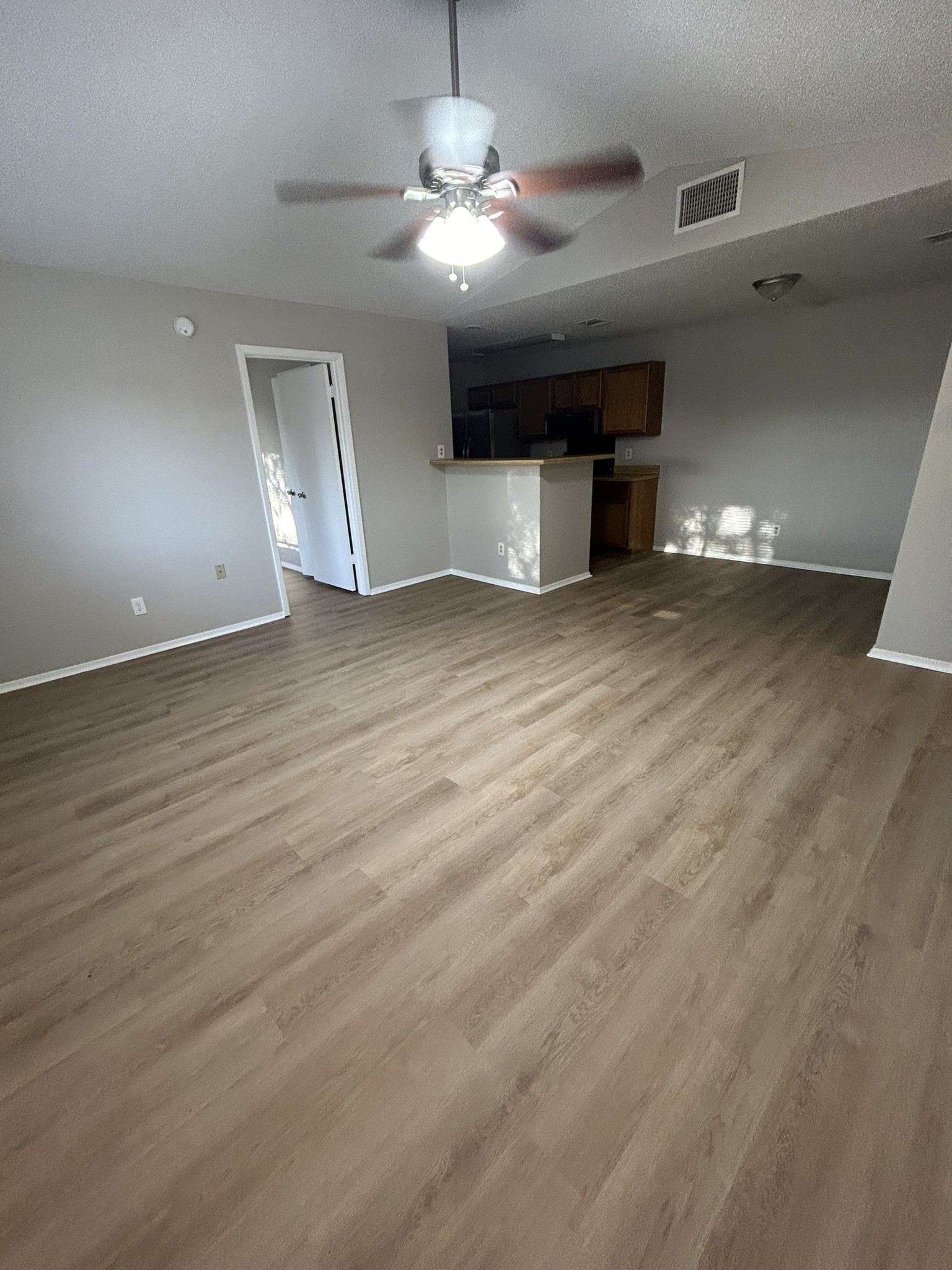 7900 West Gate Boulevard, Unit B Austin, TX 78745 - Photo 3 of 16