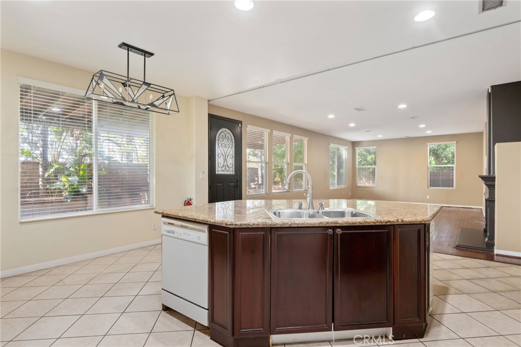 18814 Pinehaven Way Porter Ranch, CA 91326 - Photo 5 of 33