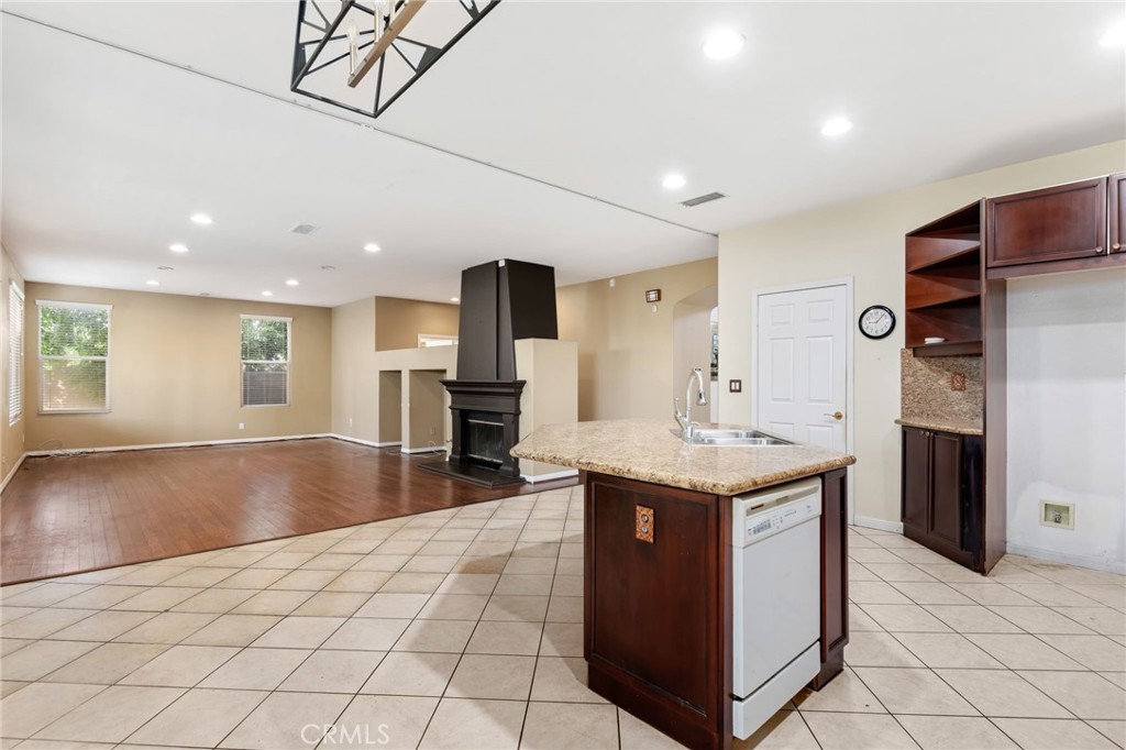 18814 Pinehaven Way Porter Ranch, CA 91326 - Photo 6 of 33