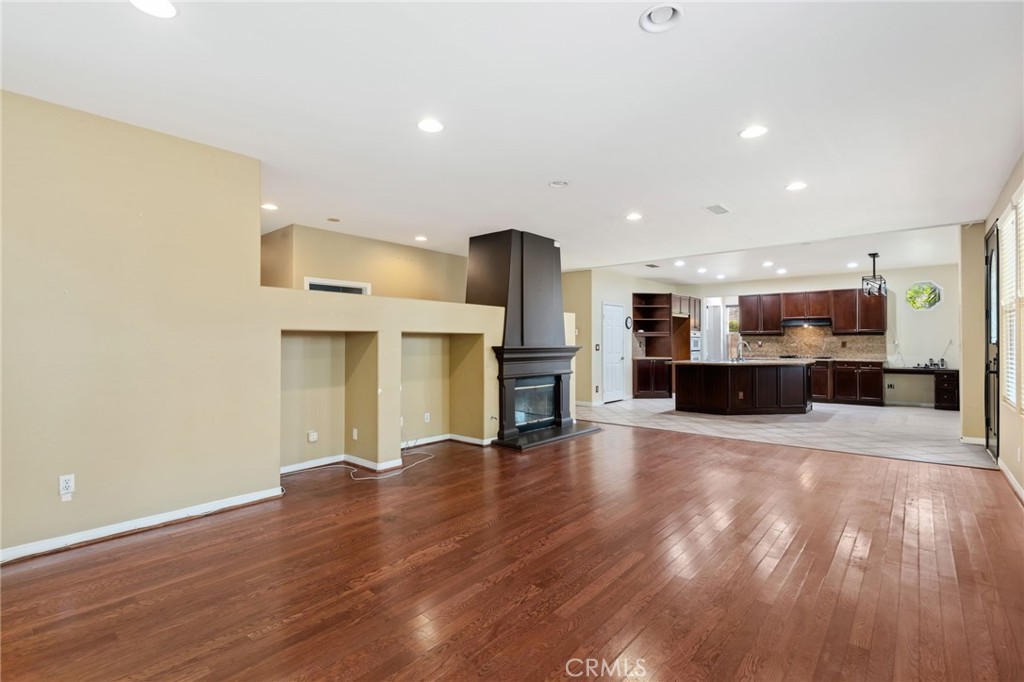 18814 Pinehaven Way Porter Ranch, CA 91326 - Photo 7 of 33