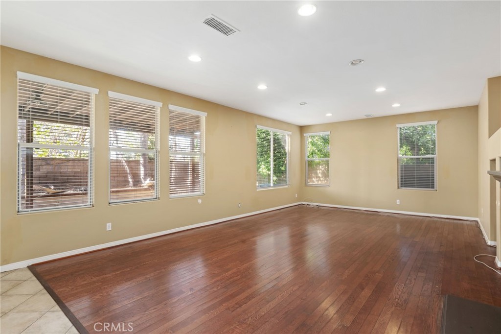 18814 Pinehaven Way Porter Ranch, CA 91326 - Photo 9 of 33