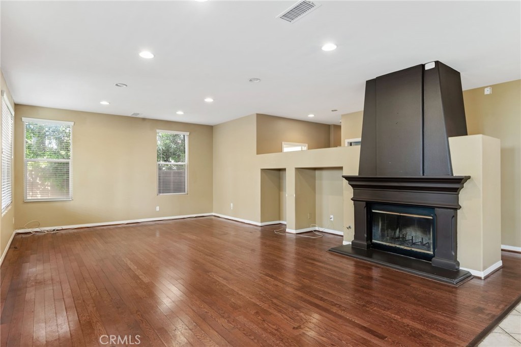 18814 Pinehaven Way Porter Ranch, CA 91326 - Photo 10 of 33