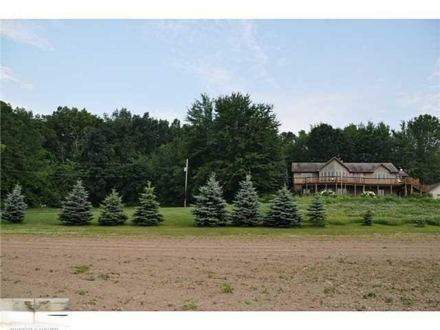 10424 Frost Road Portland, MI 48875 - Photo 3 of 24 l1a7b5145-m2xd-w640_h480_q80