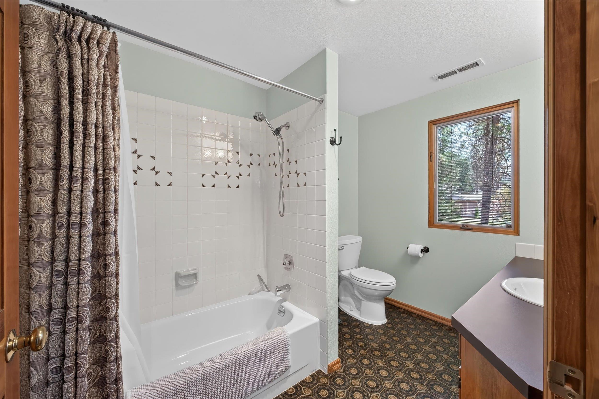 4410 East Silver Pine Road Colbert, WA 99005 - Photo 22 of 49 Gallery Image 22