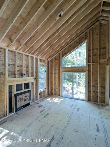 $479,900 | 203 Lincoln Lane, East Stroudsburg, PA 18301