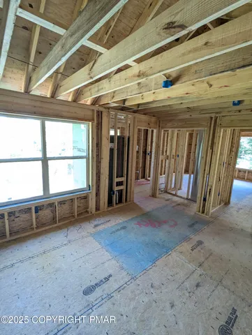 $479,900 | 203 Lincoln Lane, East Stroudsburg, PA 18301