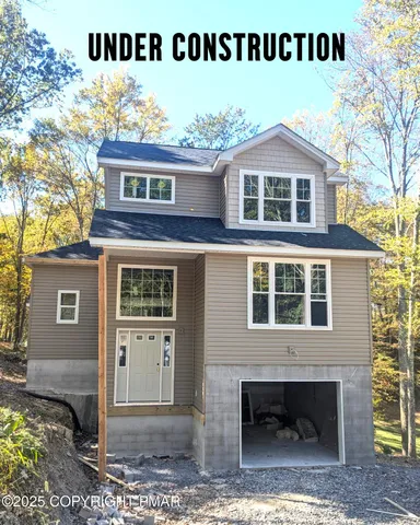 $479,900 | 203 Lincoln Lane, East Stroudsburg, PA 18301