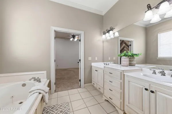 $395,000 | 9661 Belle Pl Drive, Maurice, LA 70555