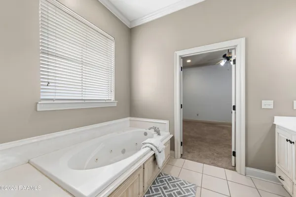 $395,000 | 9661 Belle Pl Drive, Maurice, LA 70555