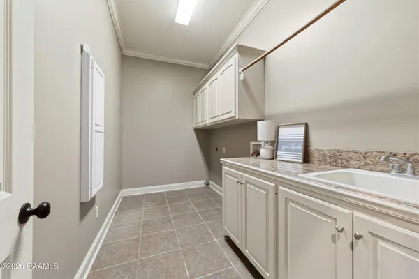 $395,000 | 9661 Belle Pl Drive, Maurice, LA 70555