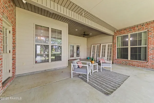 $395,000 | 9661 Belle Pl Drive, Maurice, LA 70555