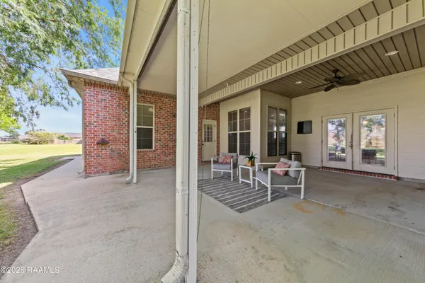 $395,000 | 9661 Belle Pl Drive, Maurice, LA 70555