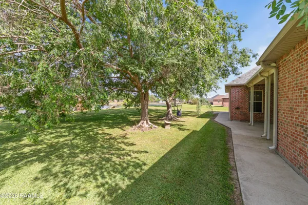 $395,000 | 9661 Belle Pl Drive, Maurice, LA 70555