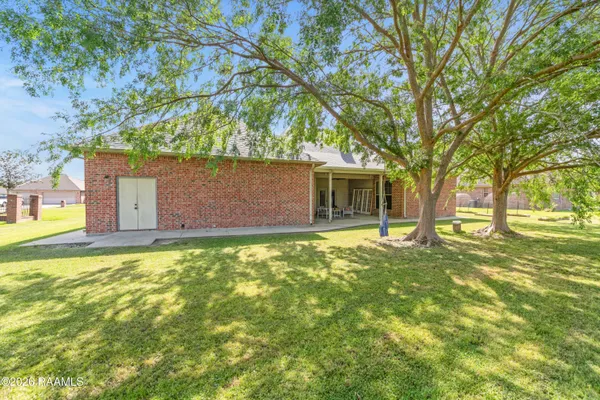 $395,000 | 9661 Belle Pl Drive, Maurice, LA 70555