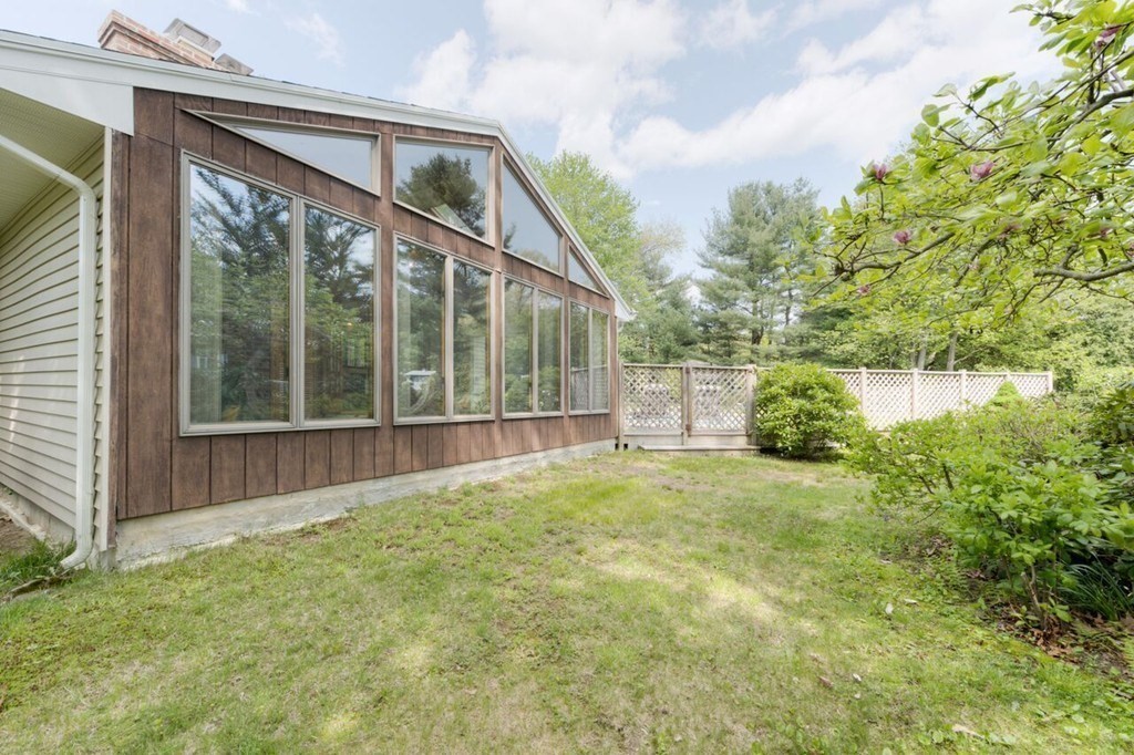 4 Hawthorne Road Wilbraham, MA 01095 - Photo 28 of 29 a house view with a garden space
