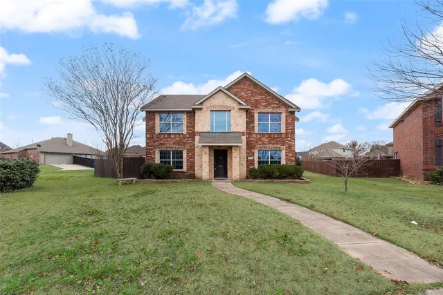 $365,000 | 1405 Eagle Pt Drive, Royse City, TX 75189