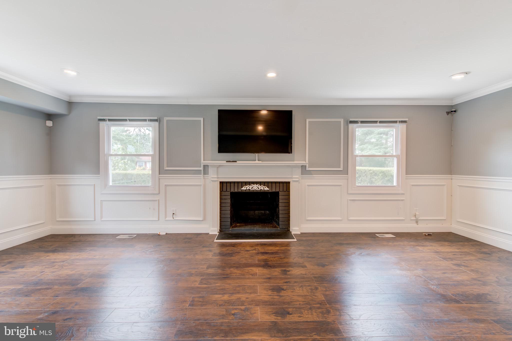 54 Country Club Road Willingboro, NJ 08046 - Photo 6 of 42 Gallery Image 6