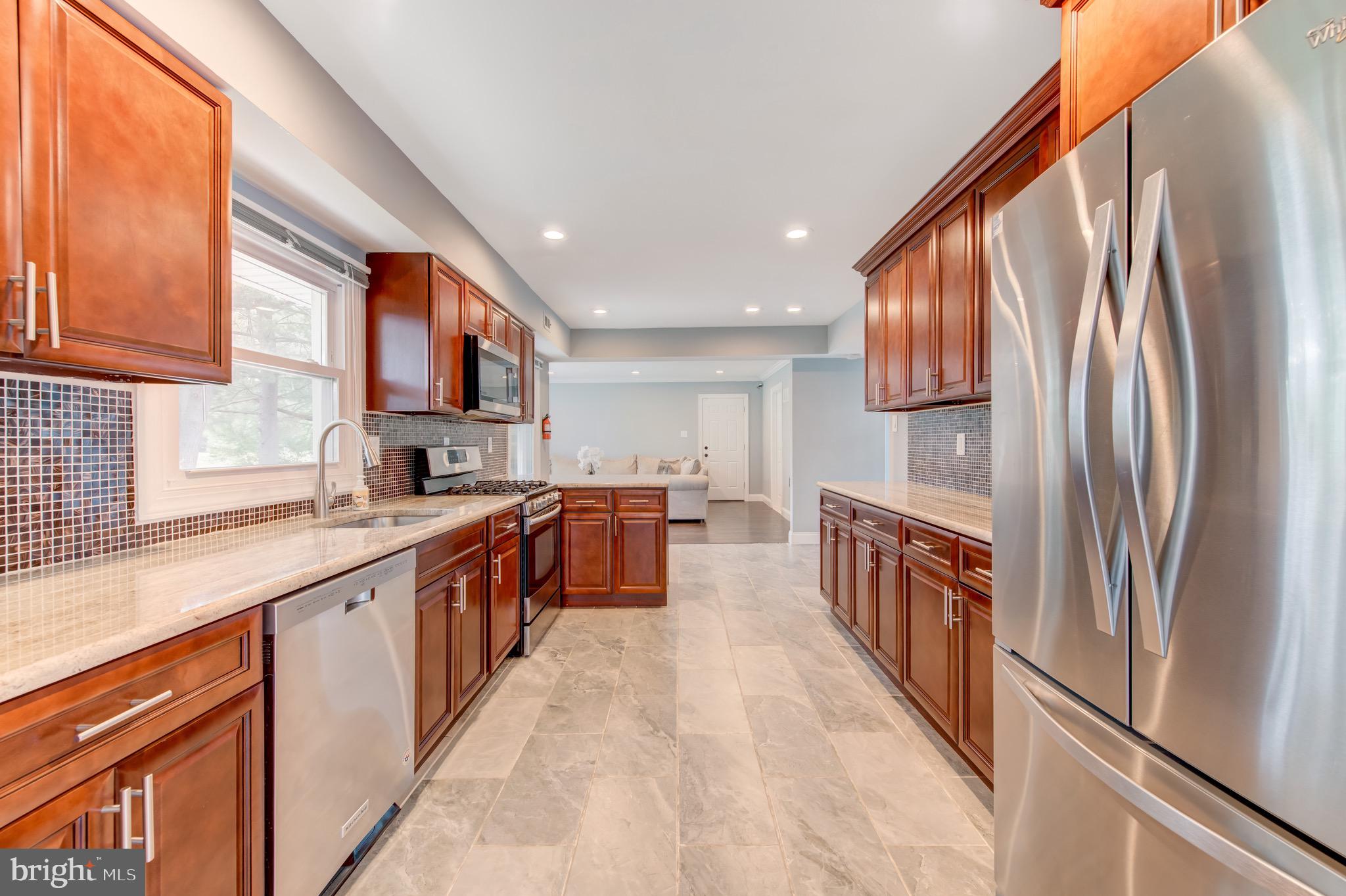 54 Country Club Road Willingboro, NJ 08046 - Photo 8 of 42 Gallery Image 8
